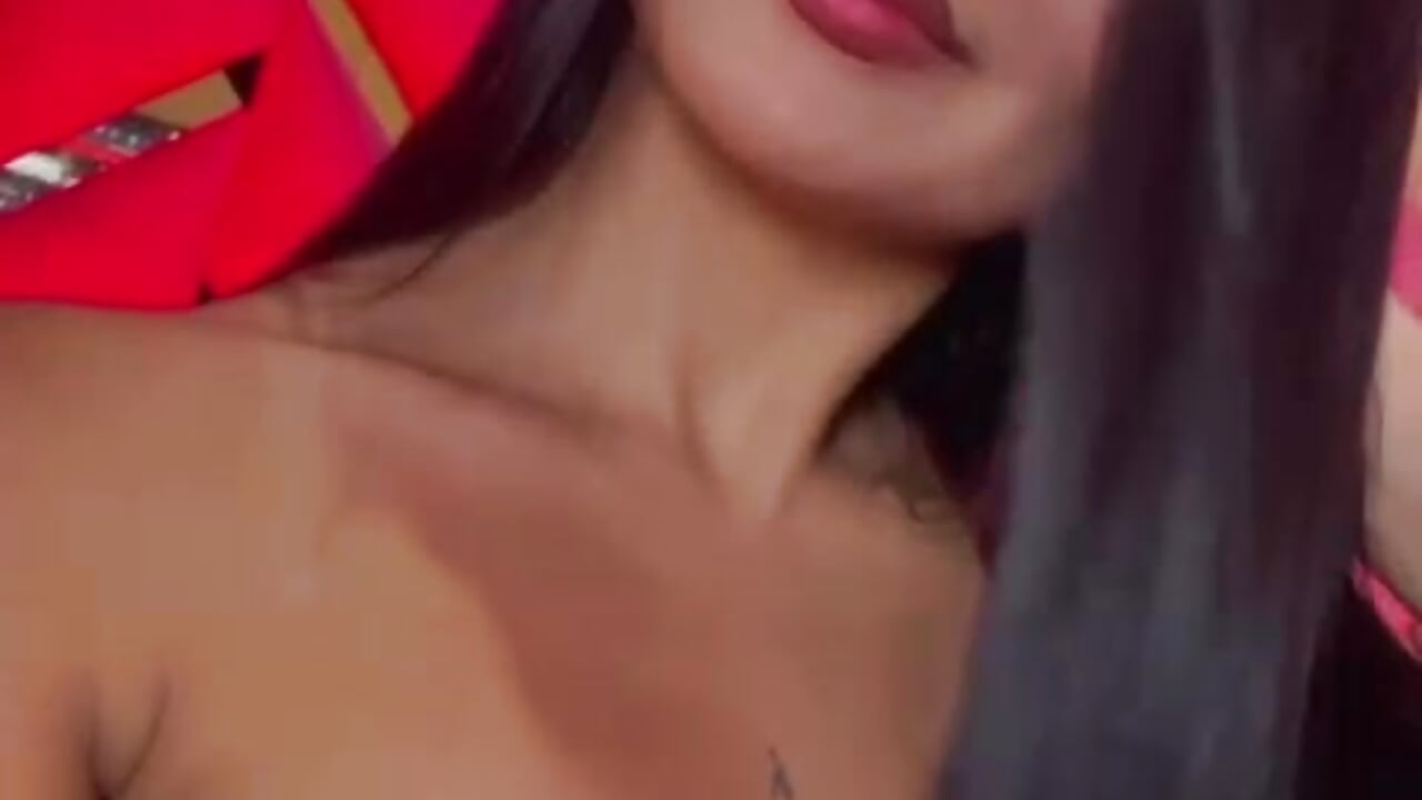 temptation in its purest form 🥰 - video di daddyissuesss_ modella di cam