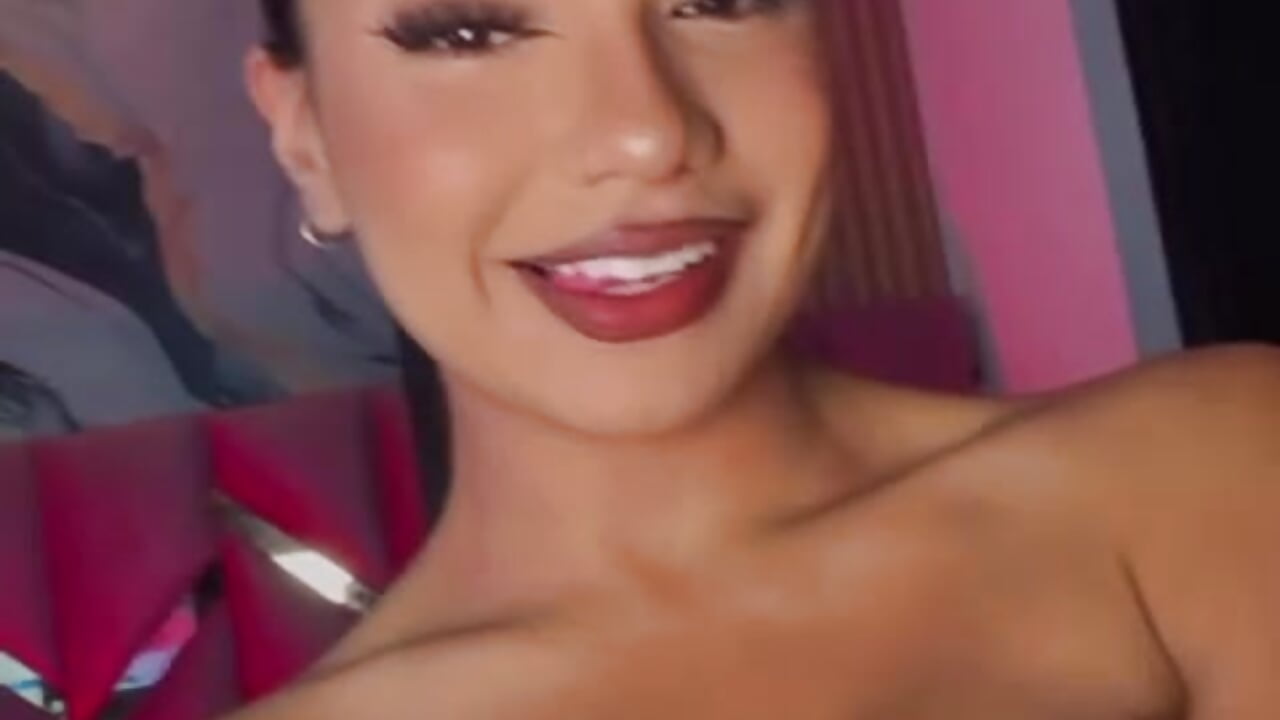 I can’t resist you 😏💖 - video di daddyissuesss_ modella di cam