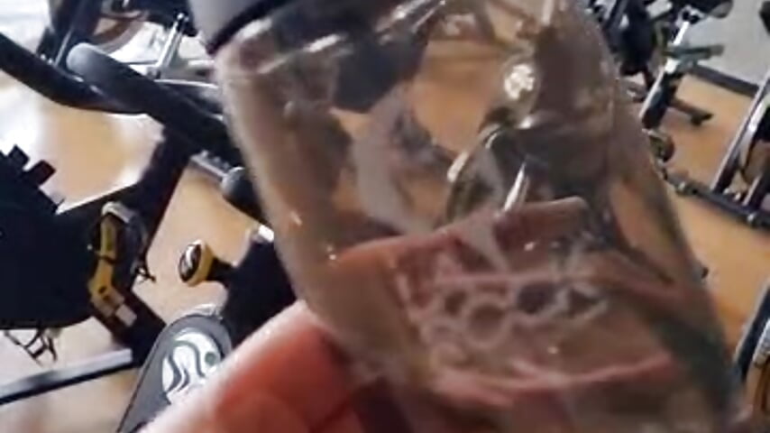 1000482432 - vidéo du modèle de showcams andreafetishx