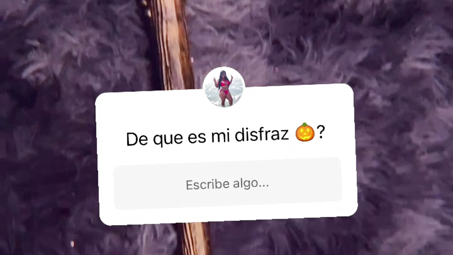 De que es mi disfraz ? - video by emmyjhonson07 cam model