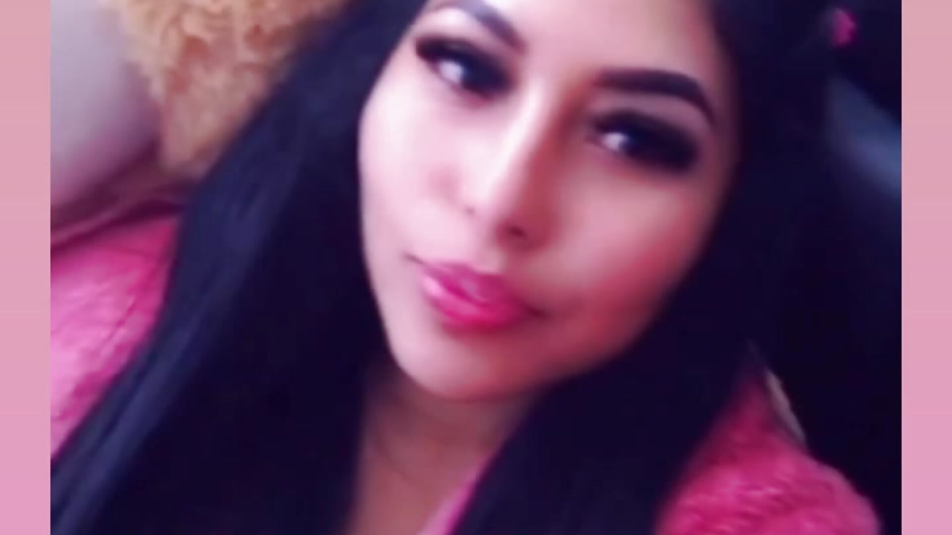 Kisses - video by emmyjhonson07 cam model