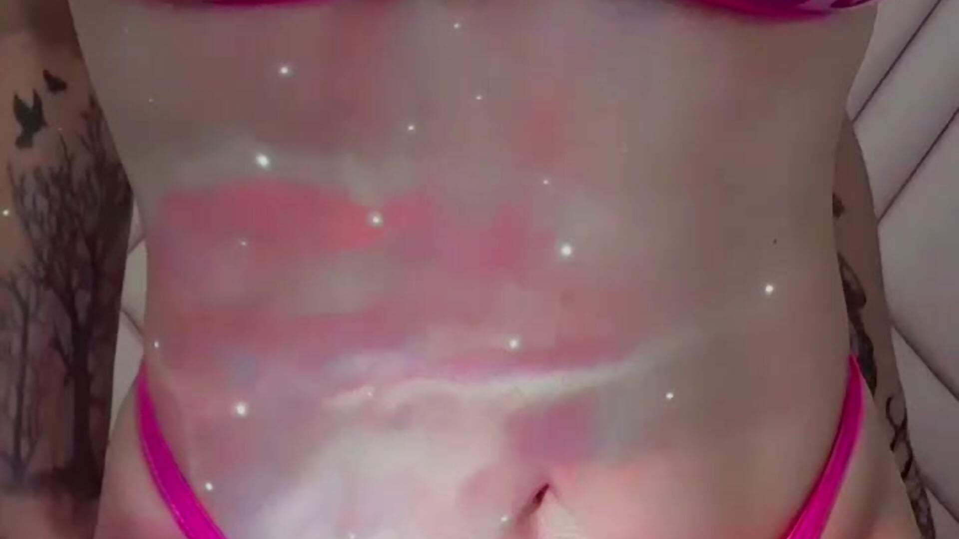 This body look so juicy – видео вебкам-модели shybutdirtygirrll