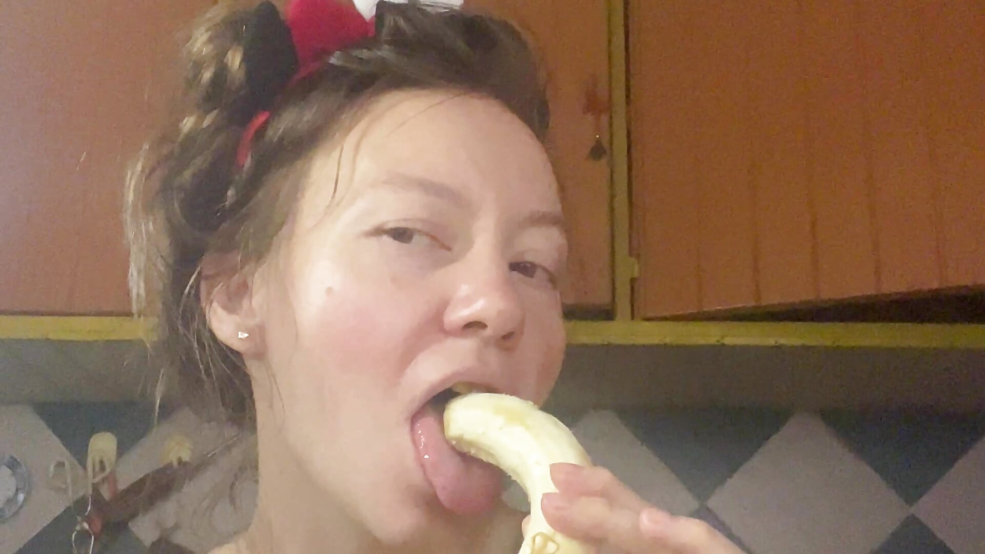 XXXmas - suck finger