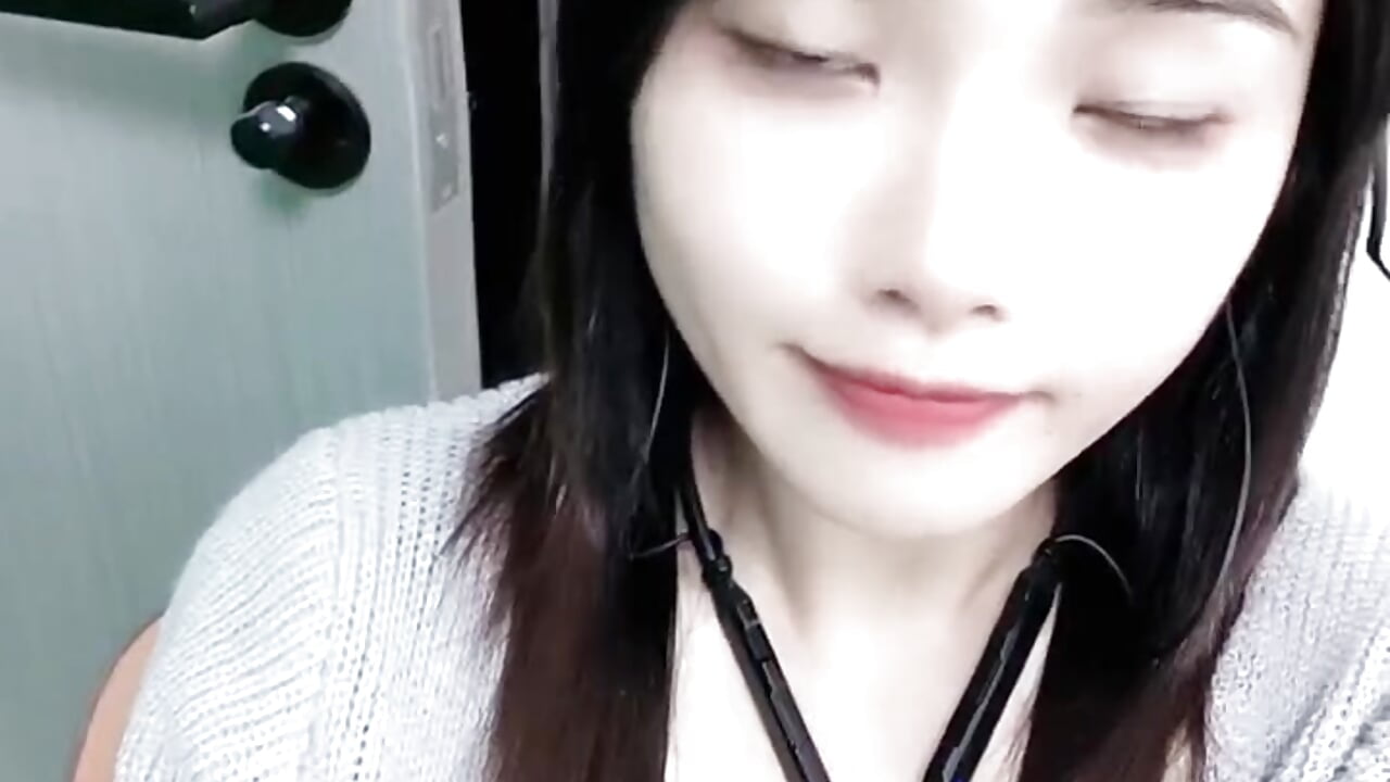 QQ视频20230914170252– Miss_Huang kameramodell videója