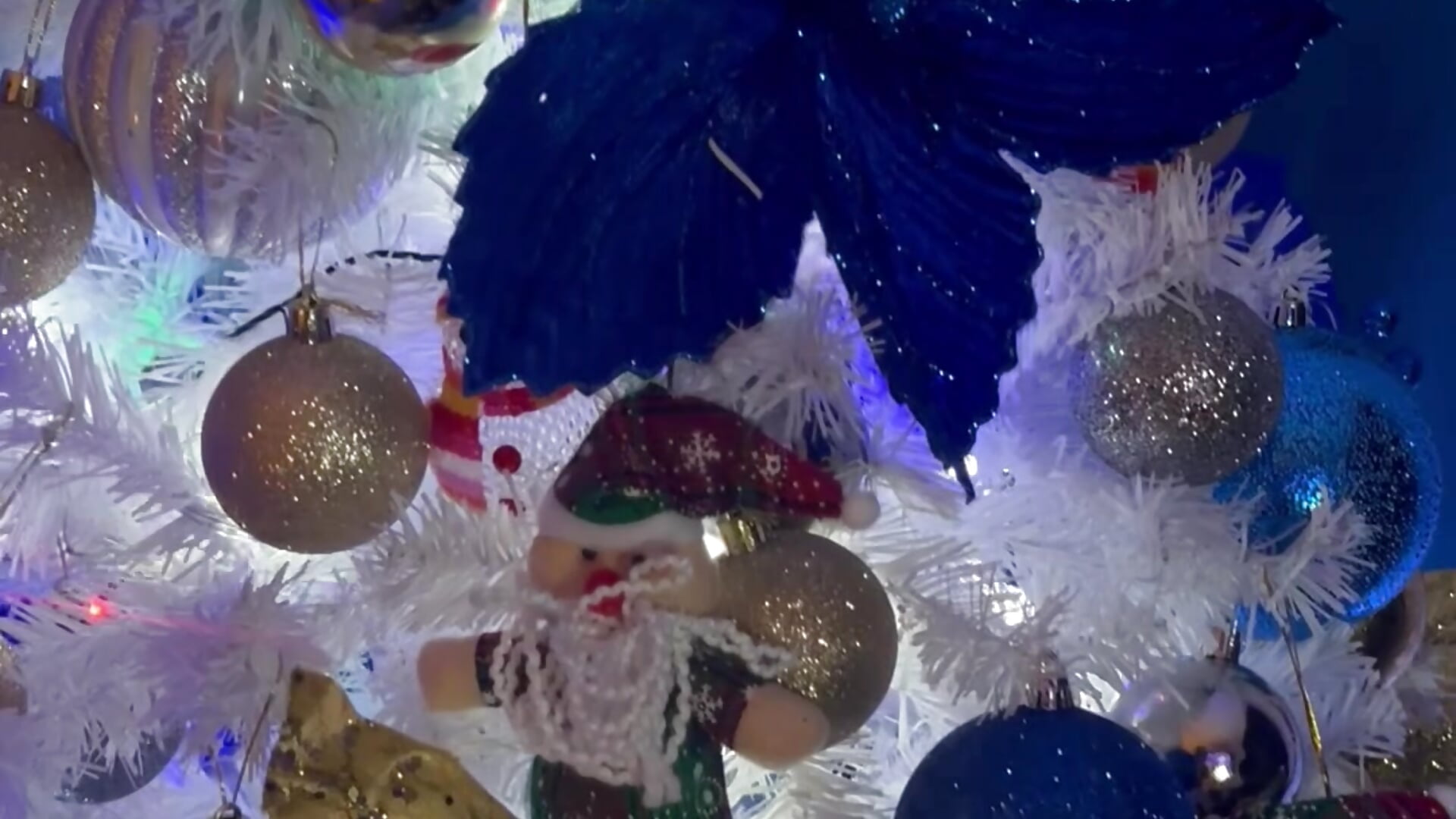 Celebrate Christmas with me🎉🍾 - video by Guccy_Boy_Club cam model