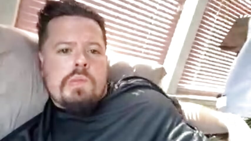 79849024134__3E7FEFEC-FB4B-423C-A780-26F0AE02F260 – video modela na kameri husband4555