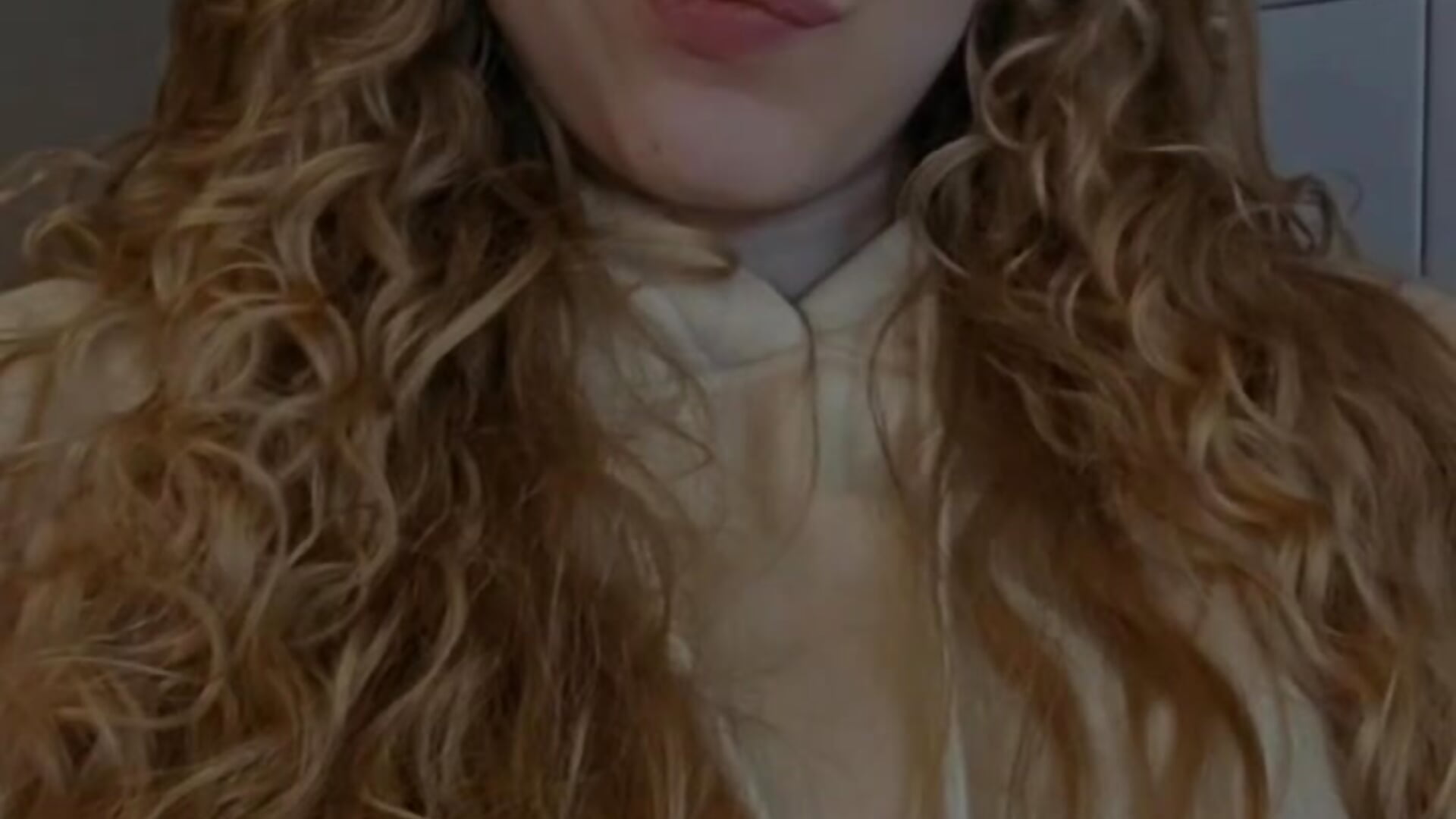 Call me maybe??? - video by AmaliaQueen cam model