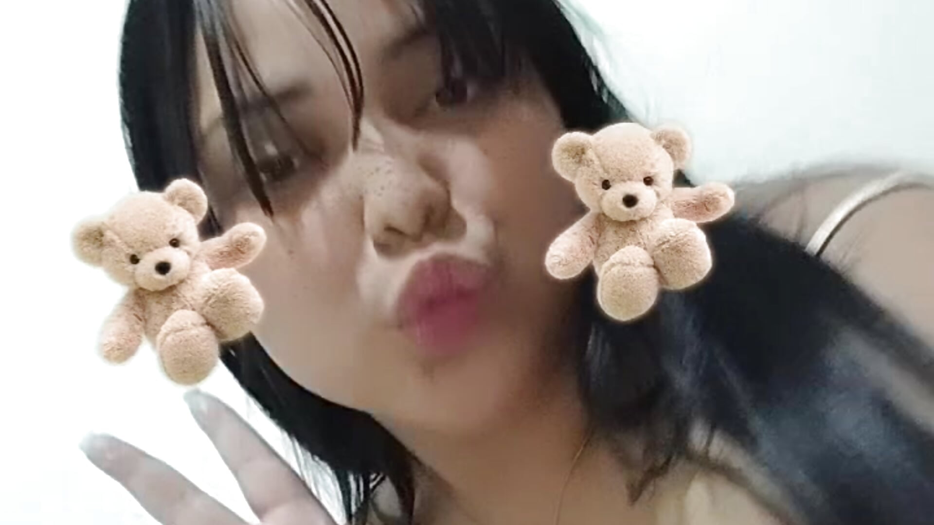 VID_27450504_000543_918
