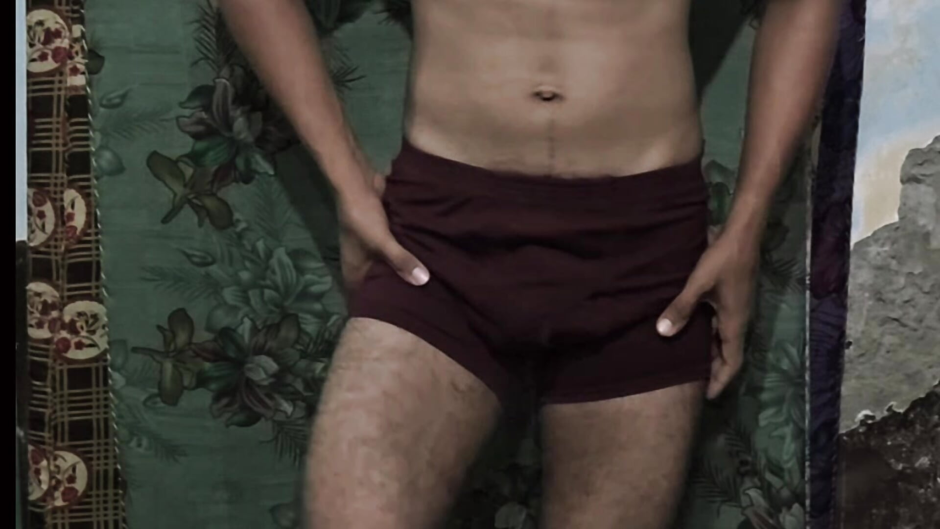 Flexing video - Vídeo de Tera_daddy, modelo de vídeos