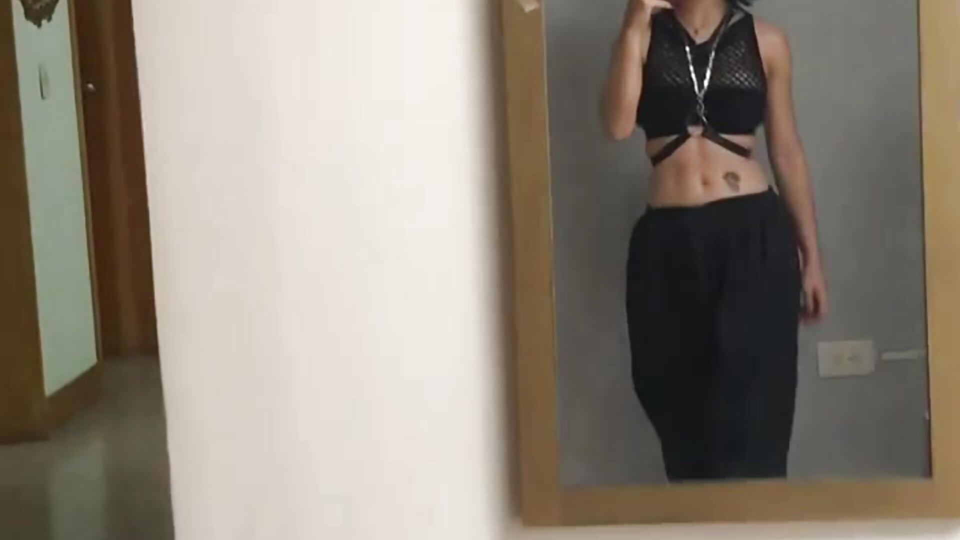 <3
