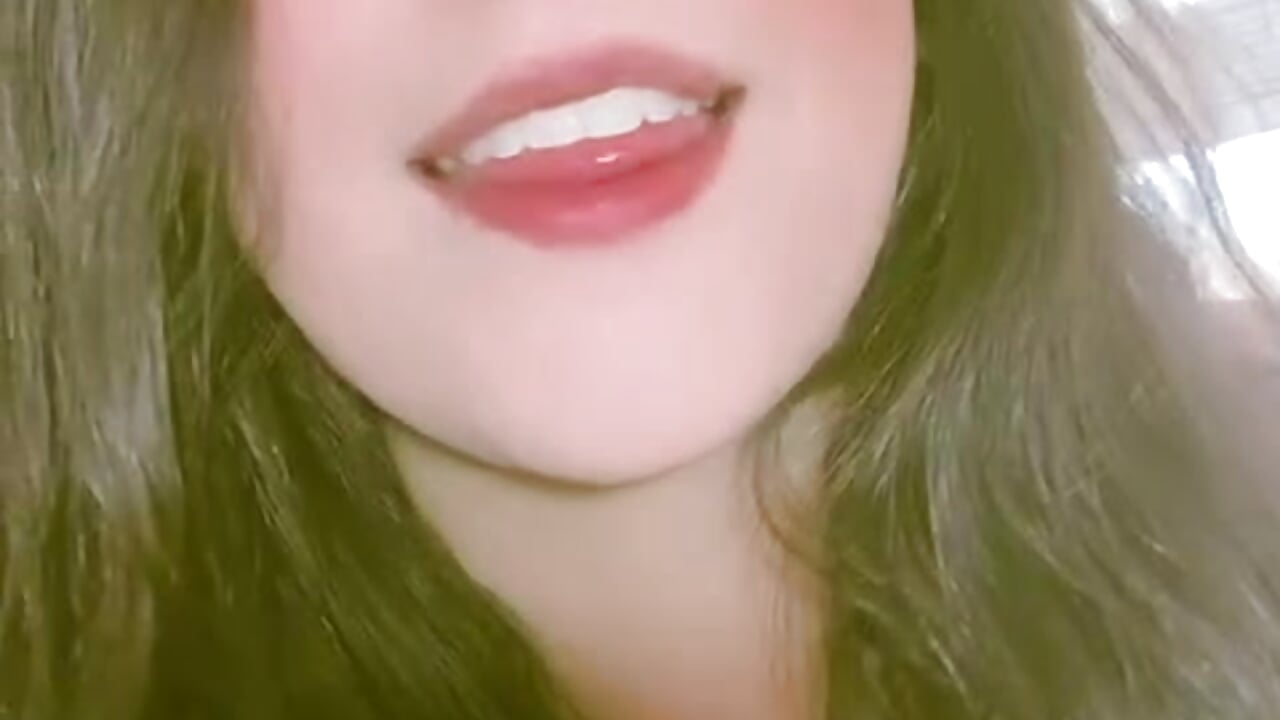 profile-intro-video-1698778483 - video by kendal_boobs cam model