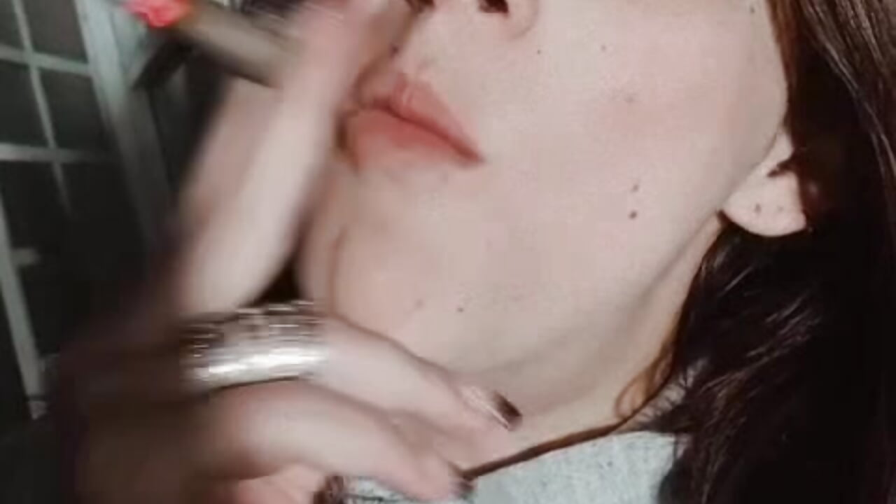 Sweet smoke - video by Ariadna_bondmaid cam model