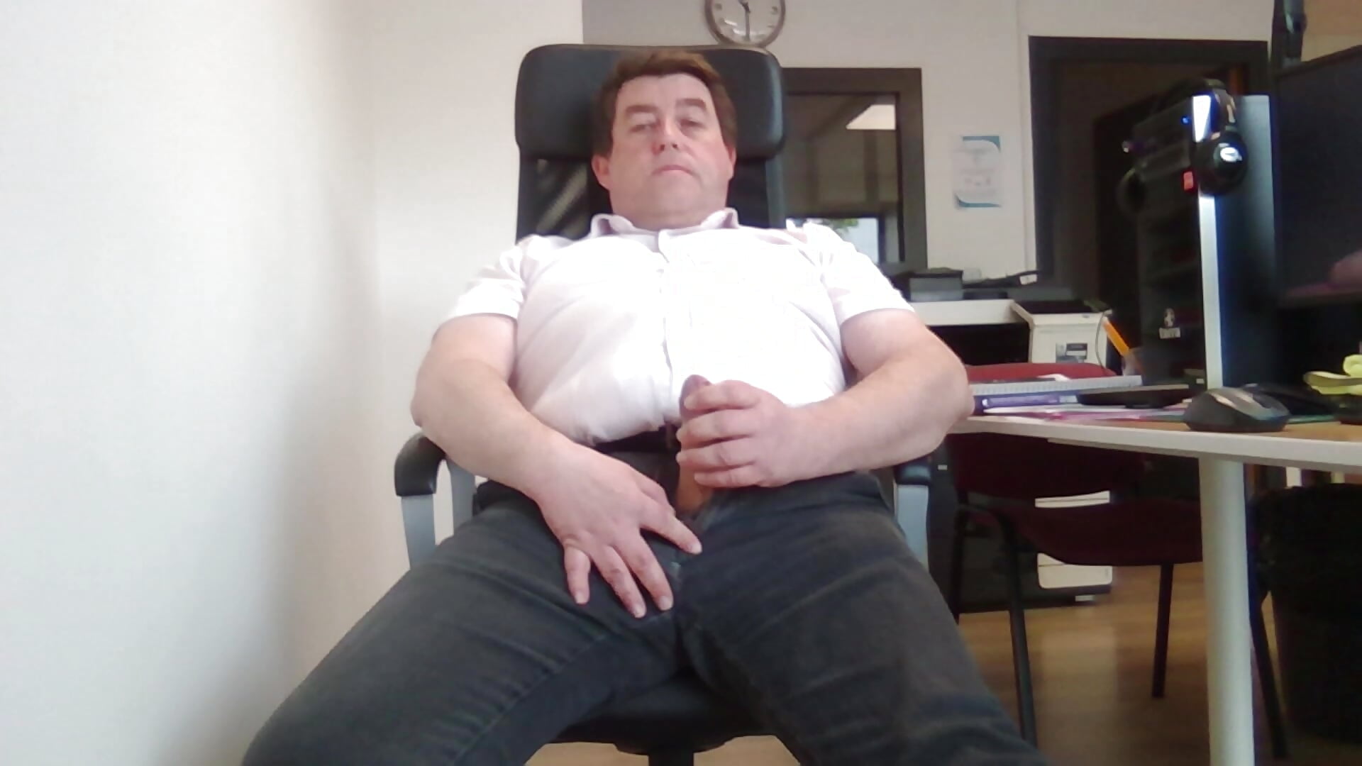 Bureau - video by sympatrique cam model