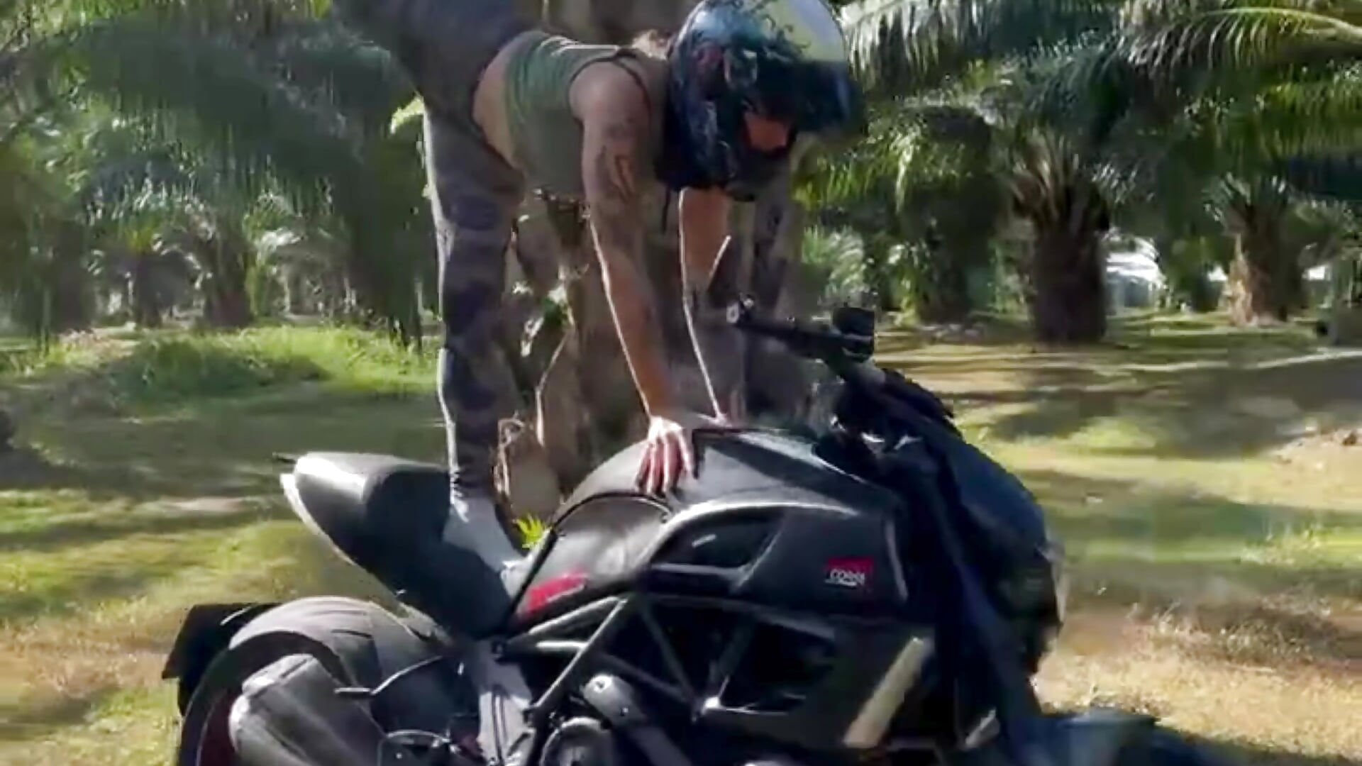 Real biker chick^^ - HumbleJess adlı kamera modelinin videosu