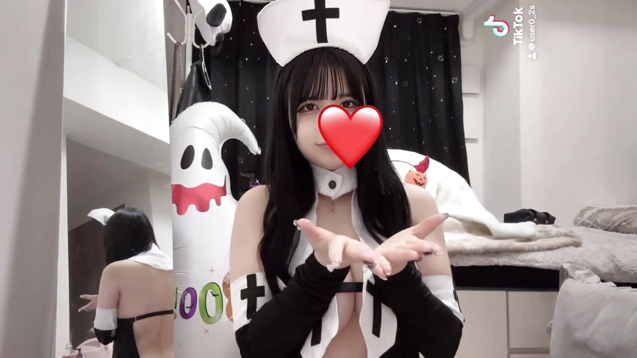 ハロウィン限定動画🎃最後に素顔もチラリと…♡