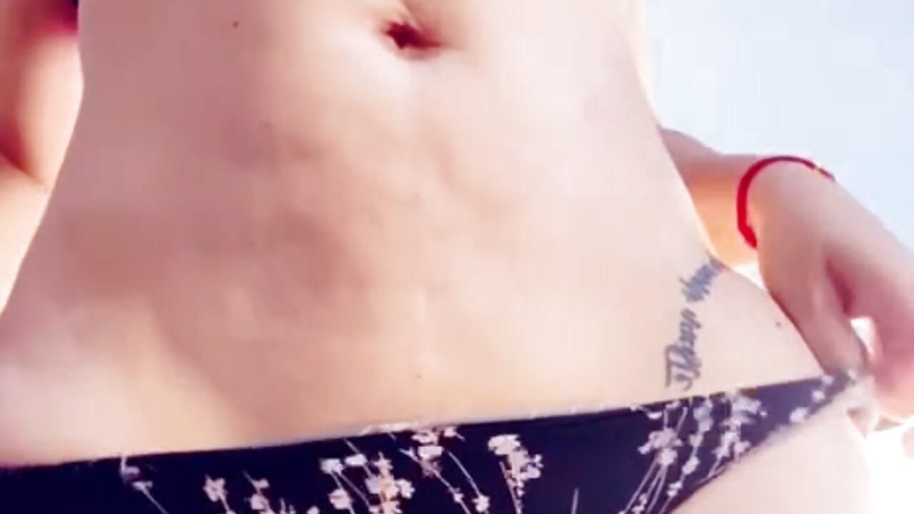 Your morning just got interesting... I'm ONLINE with these huge tits, my big ass, and my pretty face - video by Samaantha-White cam model