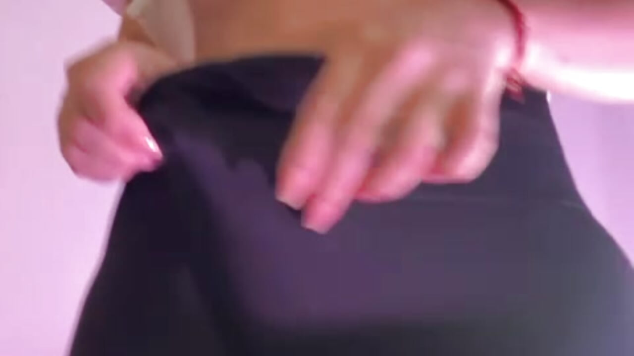 SLOW STRIP FOR MY LOVERS 😈 - video by Samaantha-White cam model