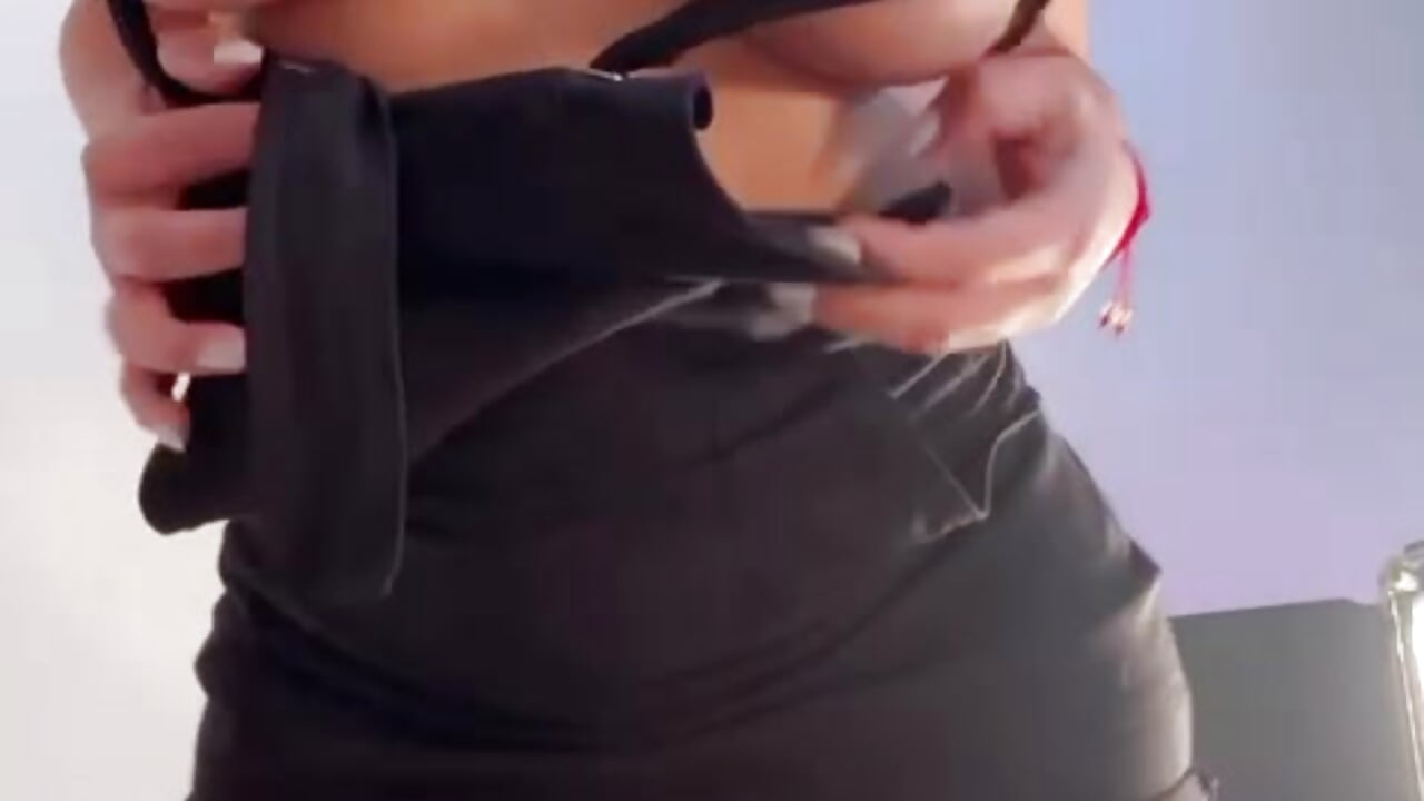 HEYYY HOTTIE 👄 - video by Samaantha-White cam model