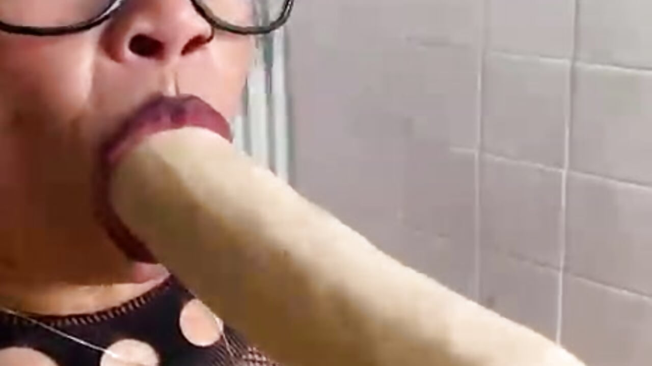 great deep throat 🥵🍆💦 – video af annie_wigg cam-model