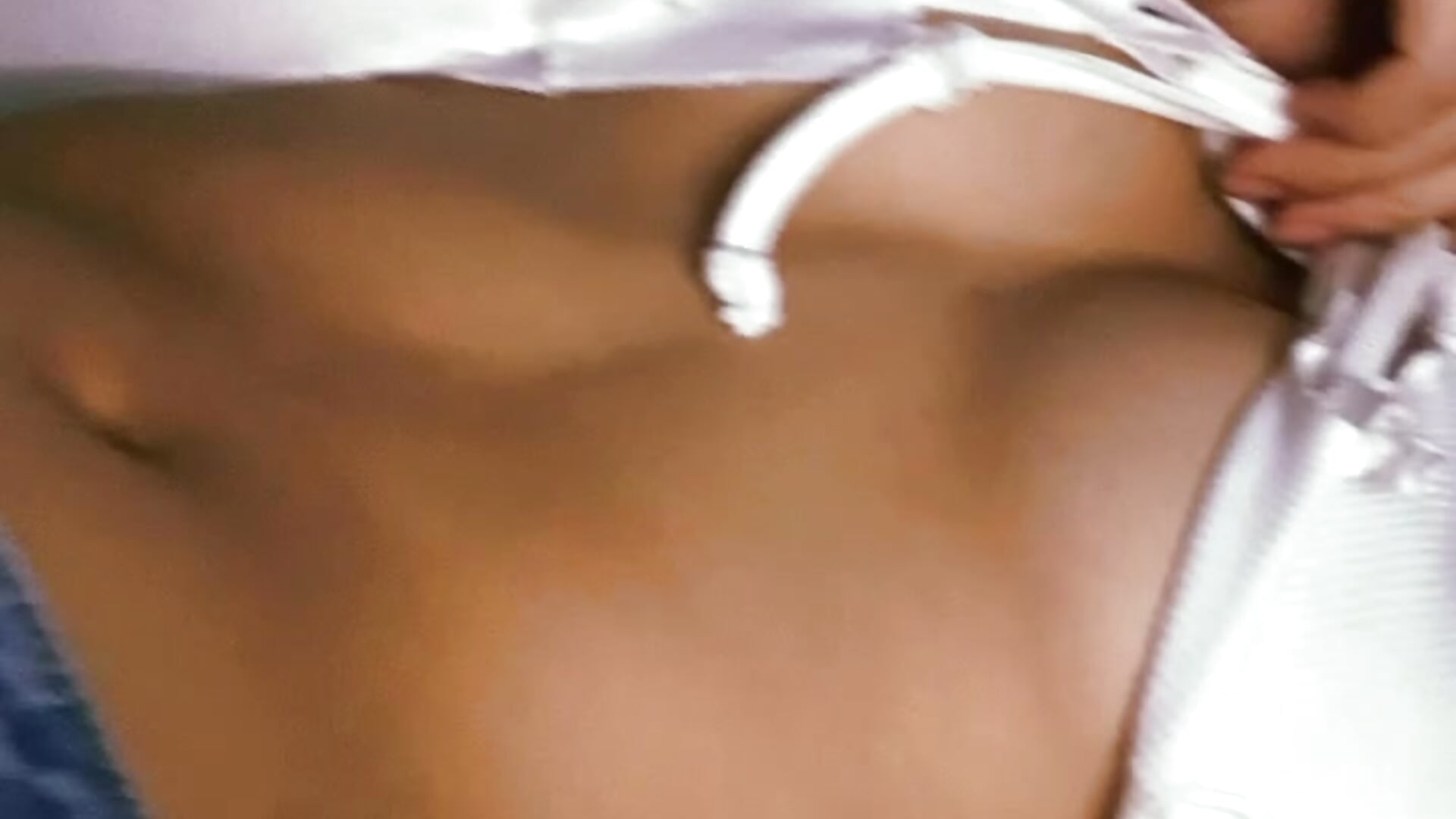 On line - video by _Aura- cam model