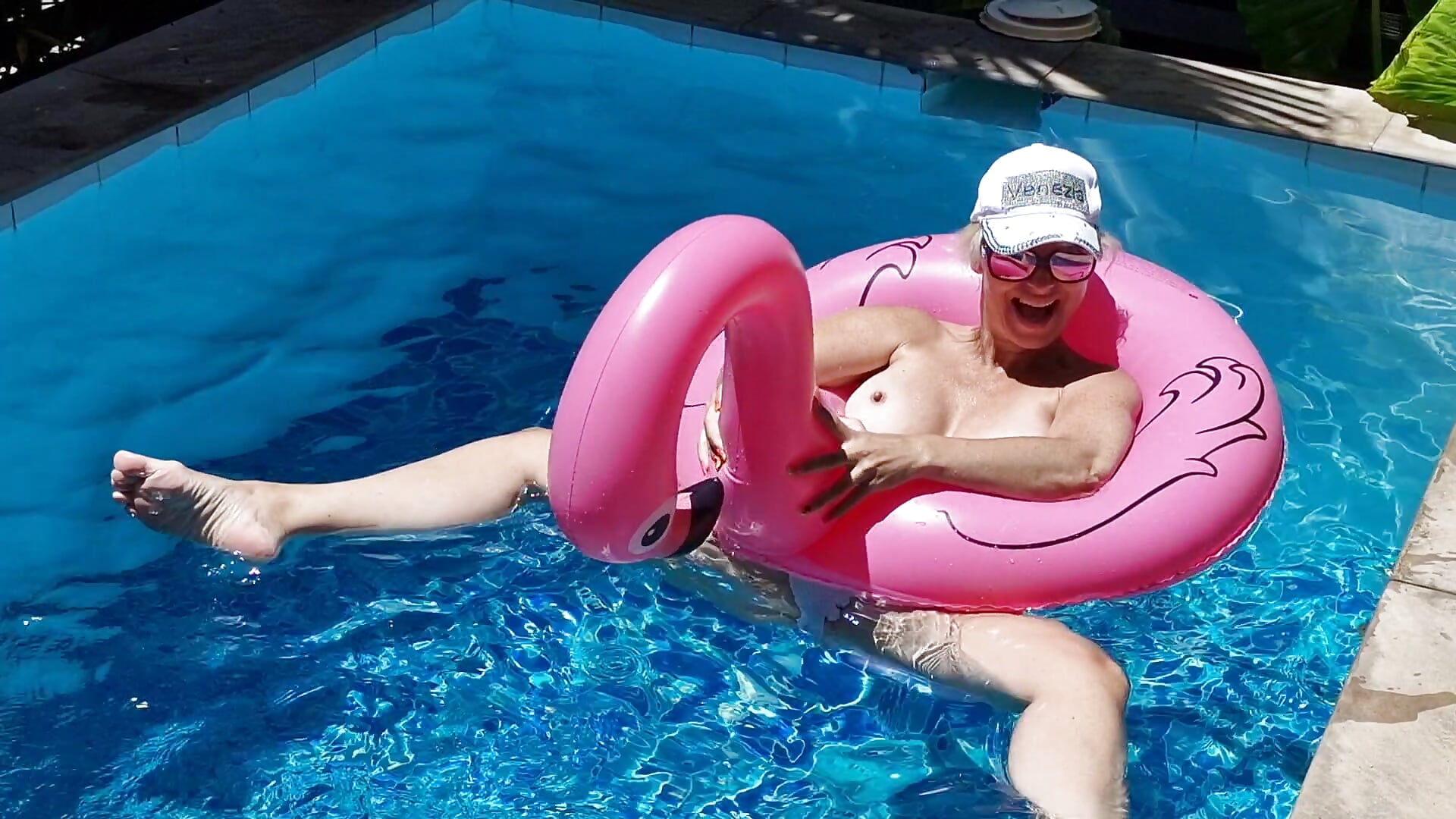 Fucking Flamingo 🦩🦩🦩