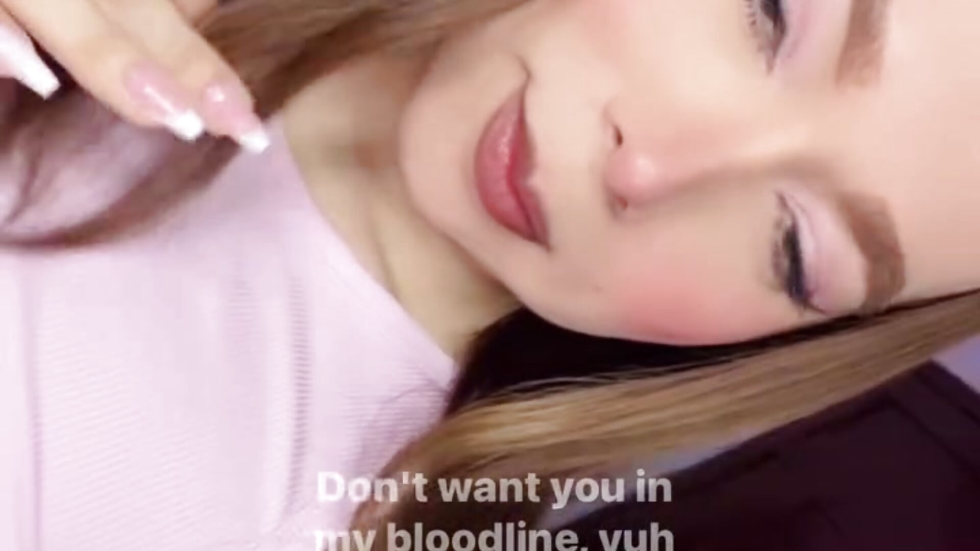 I love pink ✨😫 - video by victoria_qq cam model