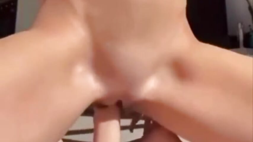 I'm riding a dildo - video by samanta55555 cam model