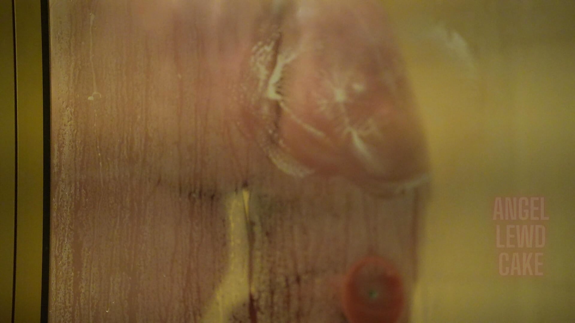 Luxor Shower Show 🚿 – video od webkamerové modelky Angel-Lewd-Cake