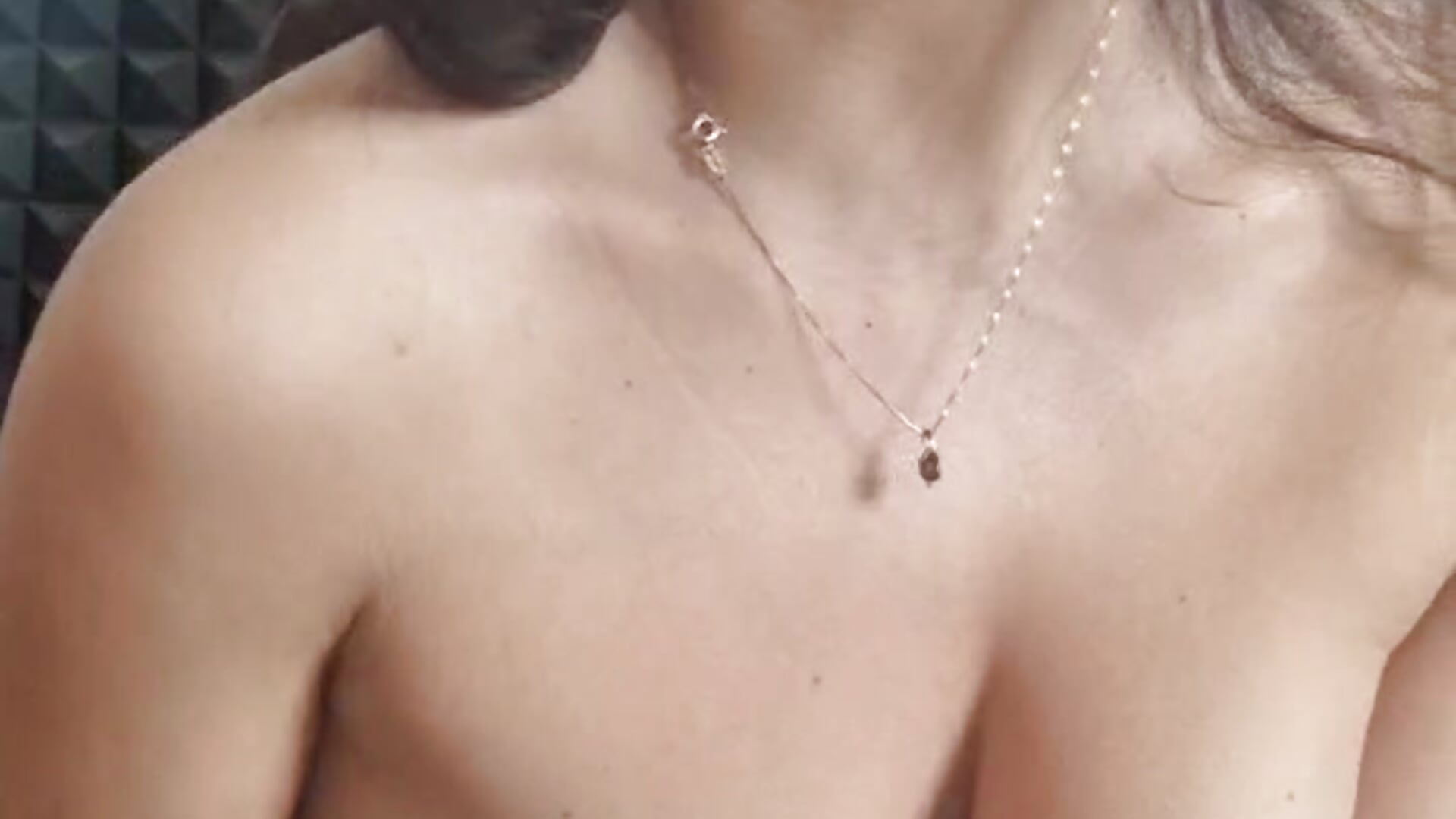 Squirt e incoraggiamento alla sborrata - video by Stefania_PT cam model