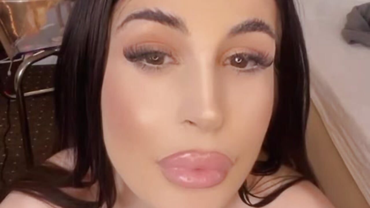 Oiled up boobs tease