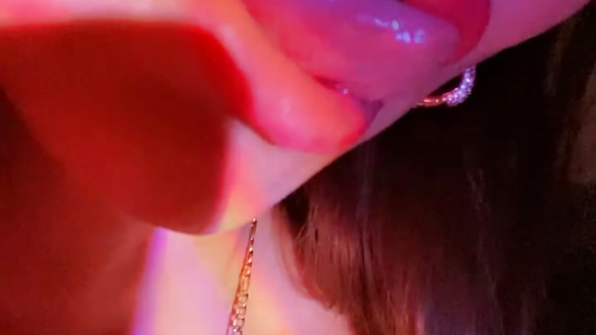 filtered-F51F65A4-5D88-4AB6-A0FA-46845A35705A - video by emilyxss cam model