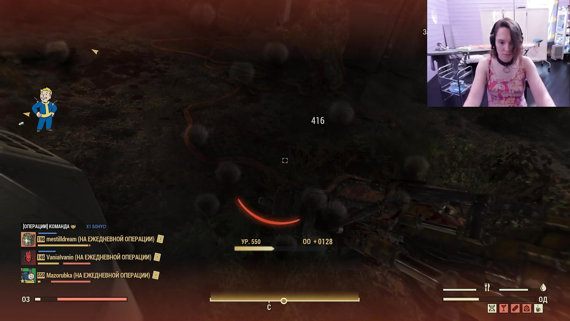 Ivi playing videogame - video by Stroynyash cam model