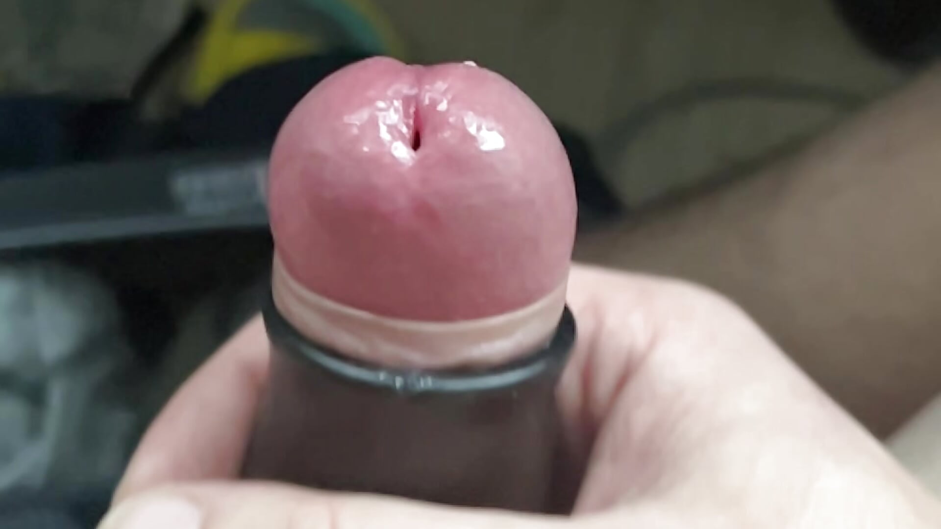 Мастурбирую с игрушкой - video by sergei21819 cam model