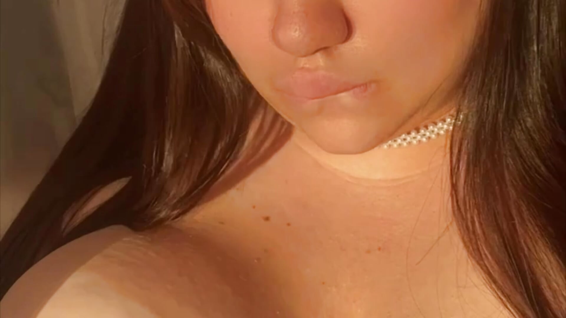 Mmm look on my nude big tits - video oleh model kamera GabiBoobs