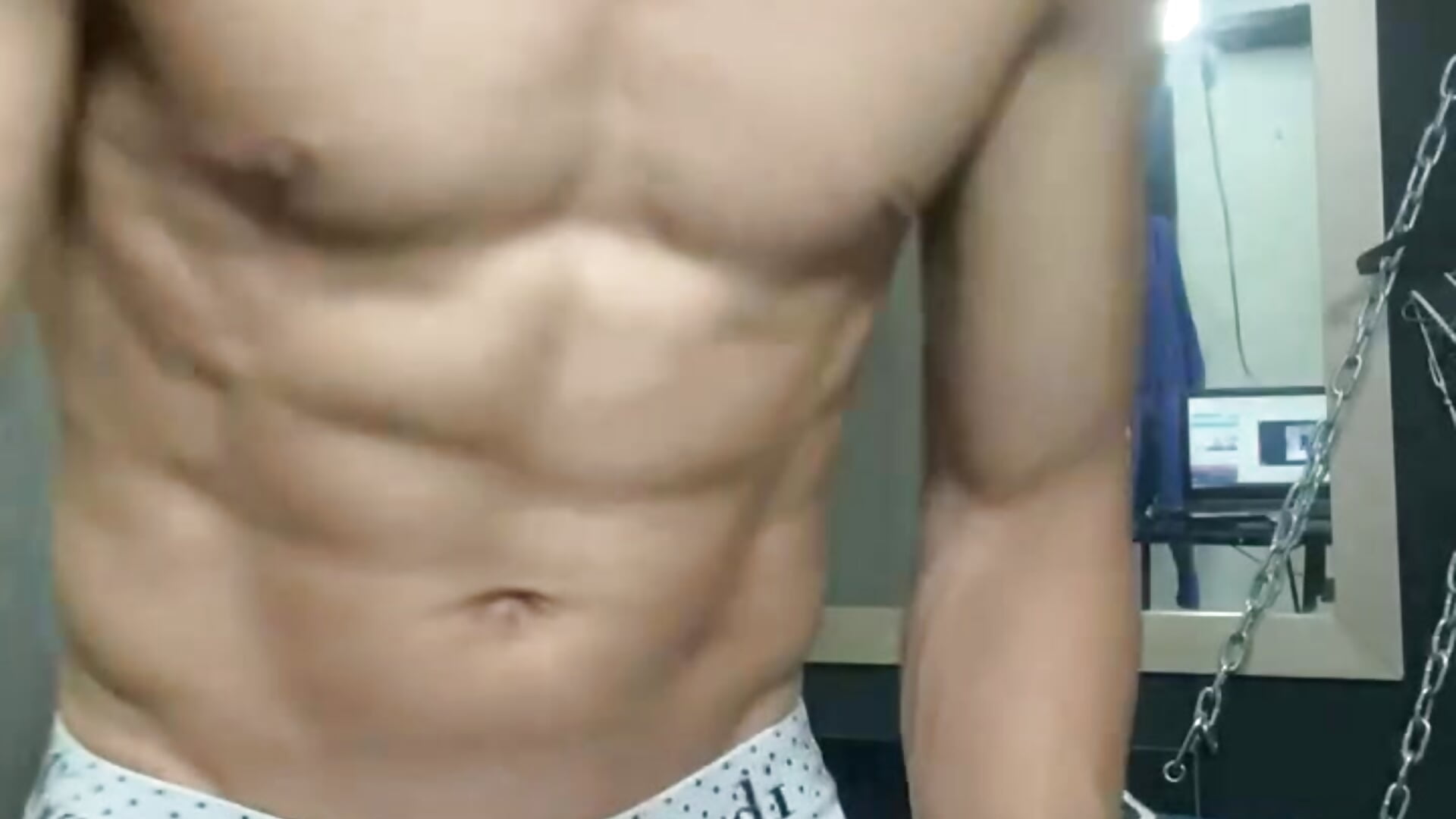 Bruno warming up and flexing so hot ! - video by Brunocuttie94 cam model