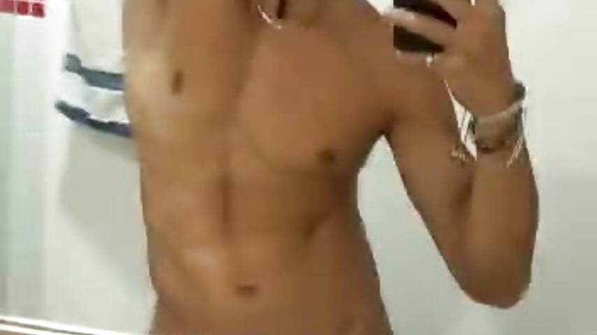 Mike is so hot in the mirror and shows dick - video by Brunocuttie94 cam model