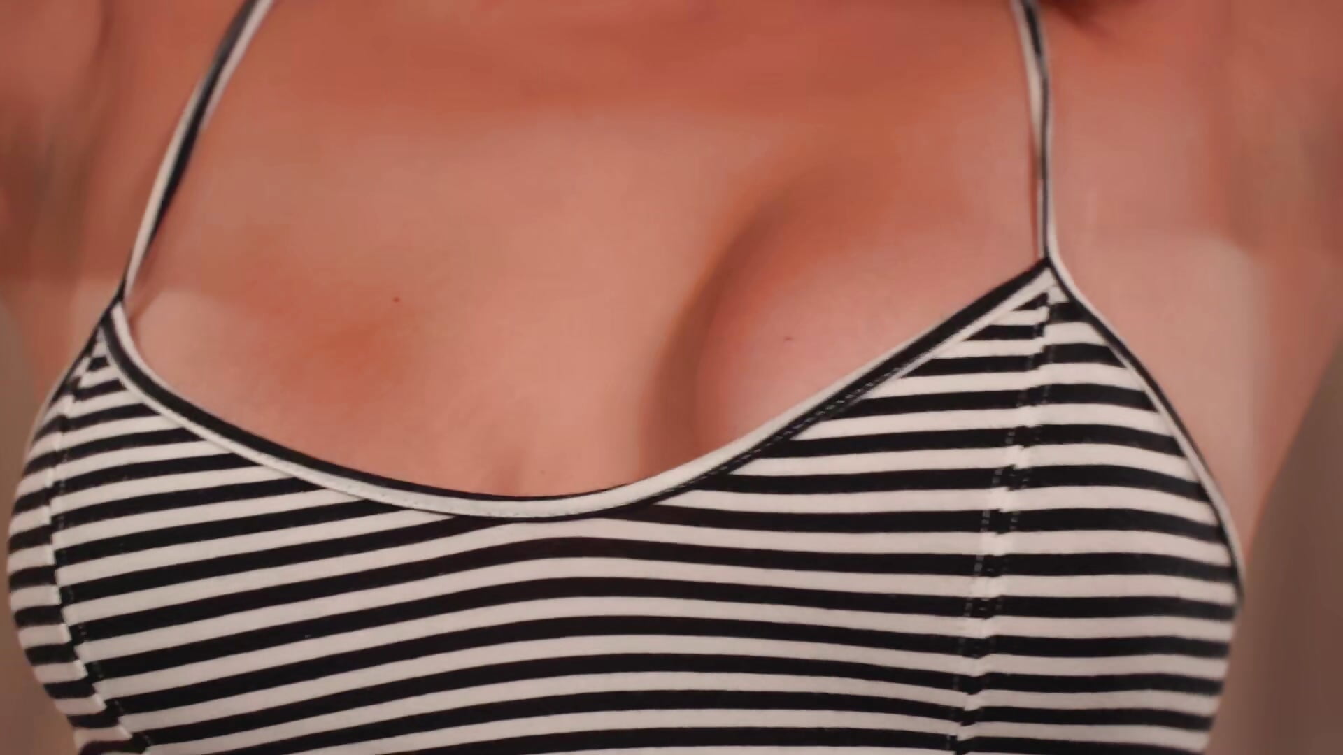 a little tease - Vídeo de Anna_Lua