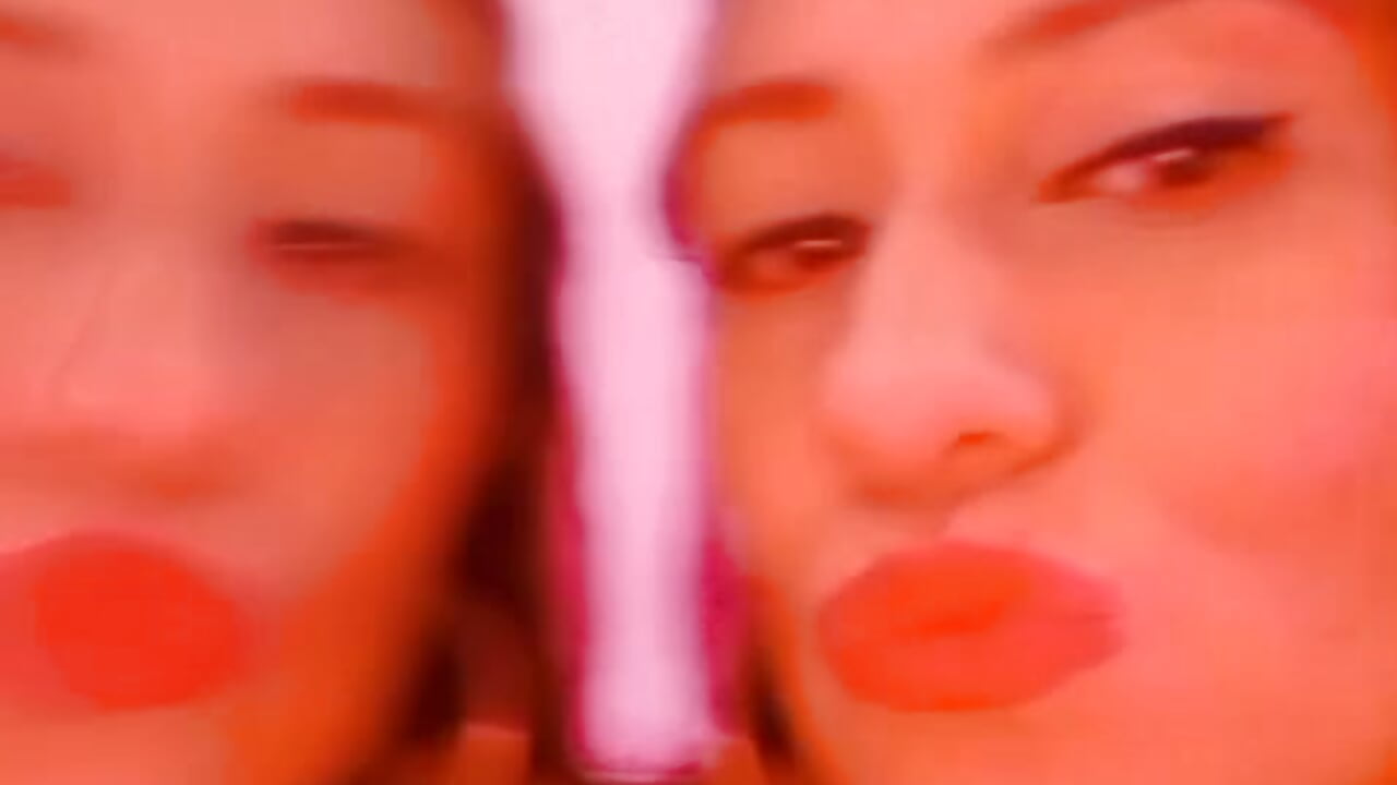 your evil lady wishng talk with you today 😏😈 - video av EliHeaven cam model