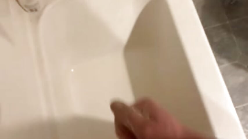 Cum in shower - video by Moose2889 cam model