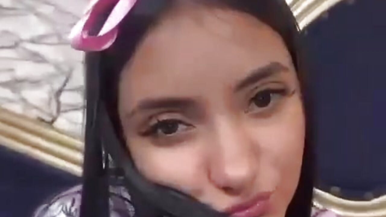 candy juli - video by emma_candy20 cam model