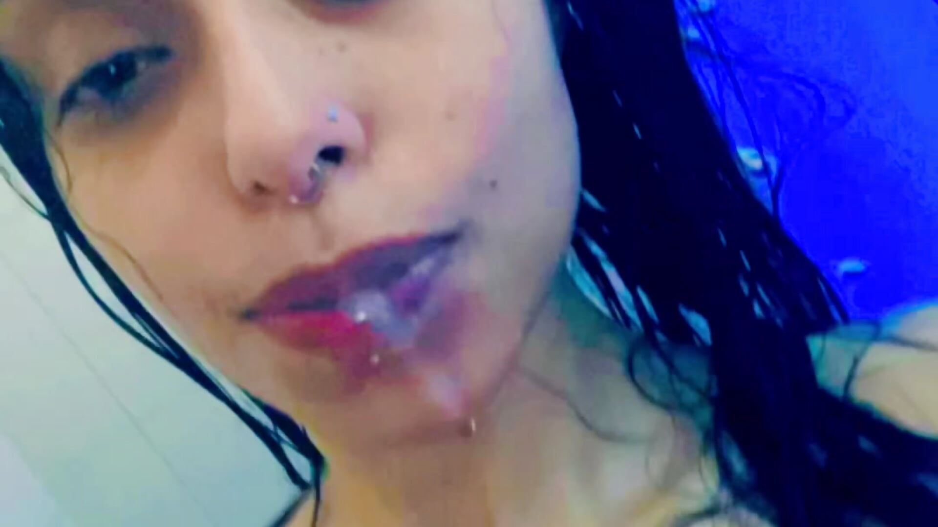 A little water, a little danger 🤭🚿
