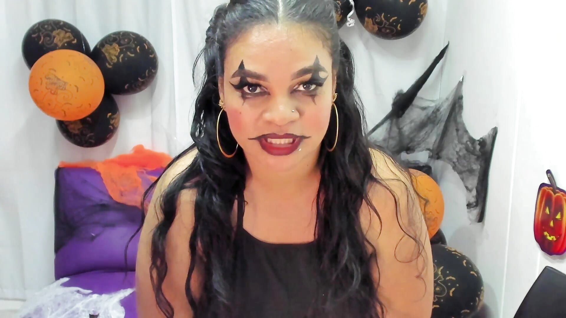 hallowen - video by chloe__32 cam model