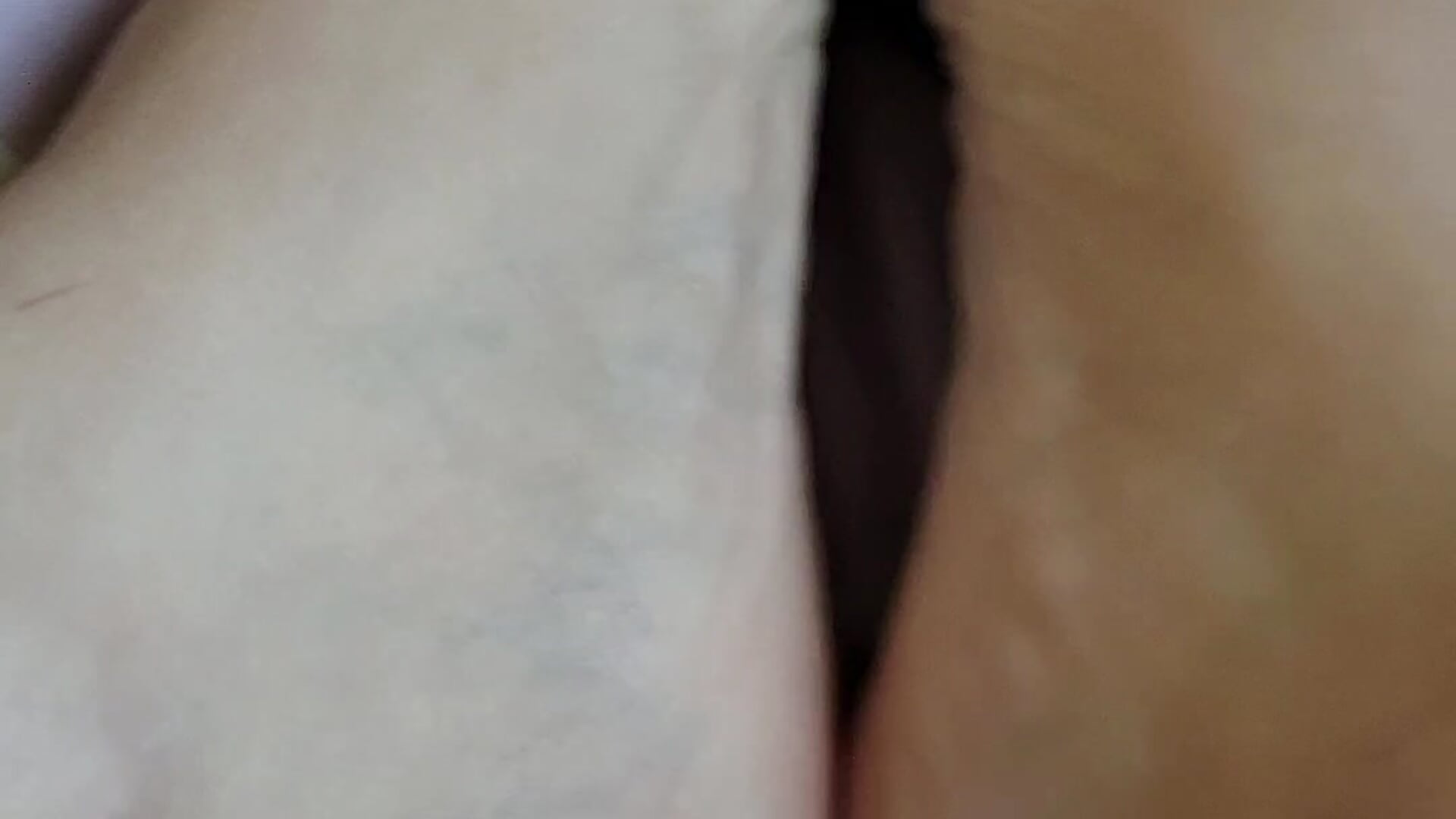 Pretty little feet, no polish - video by Toybox13_ cam model