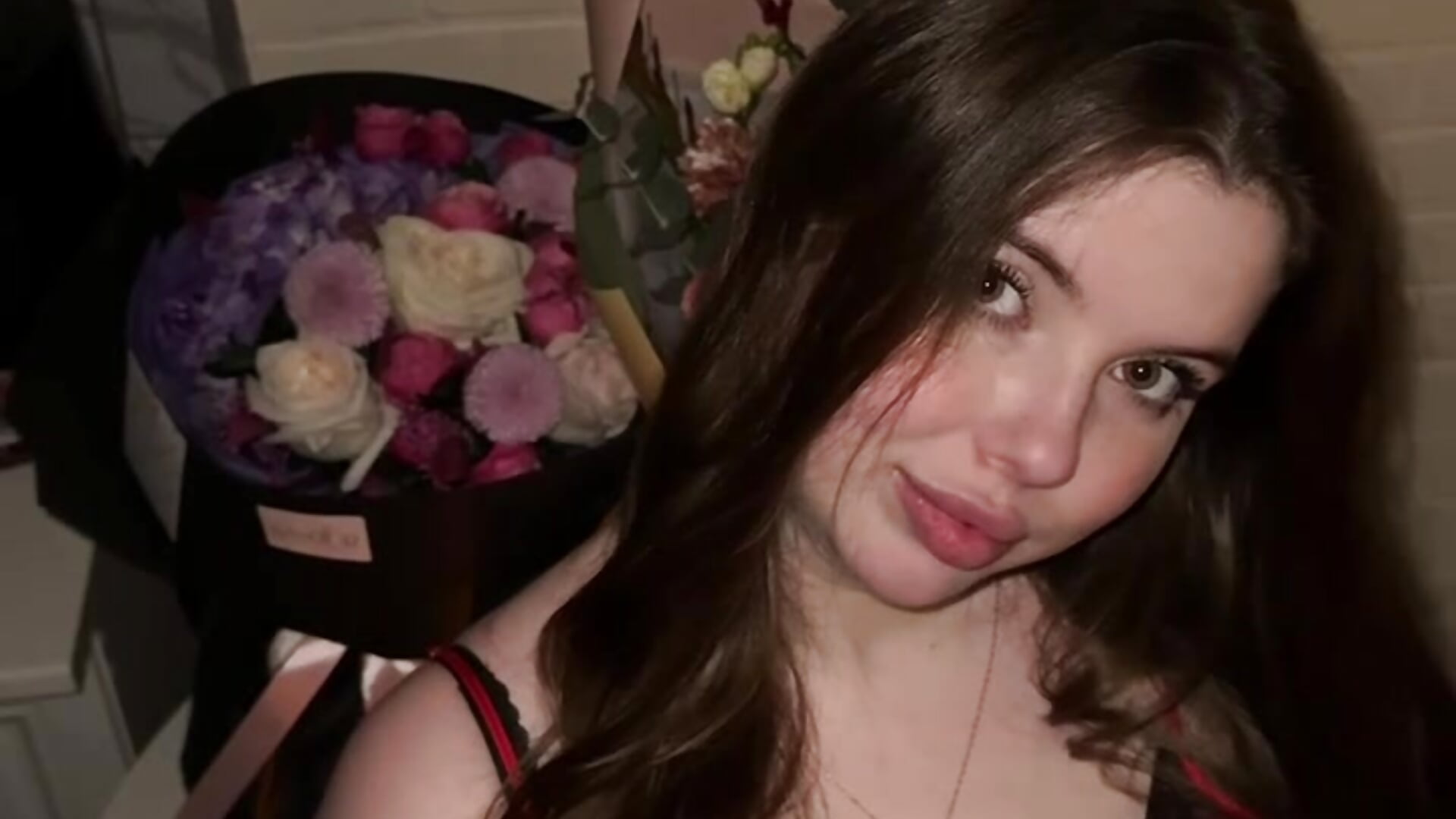 Happy VDay - video od modelky/modela SugarMuse