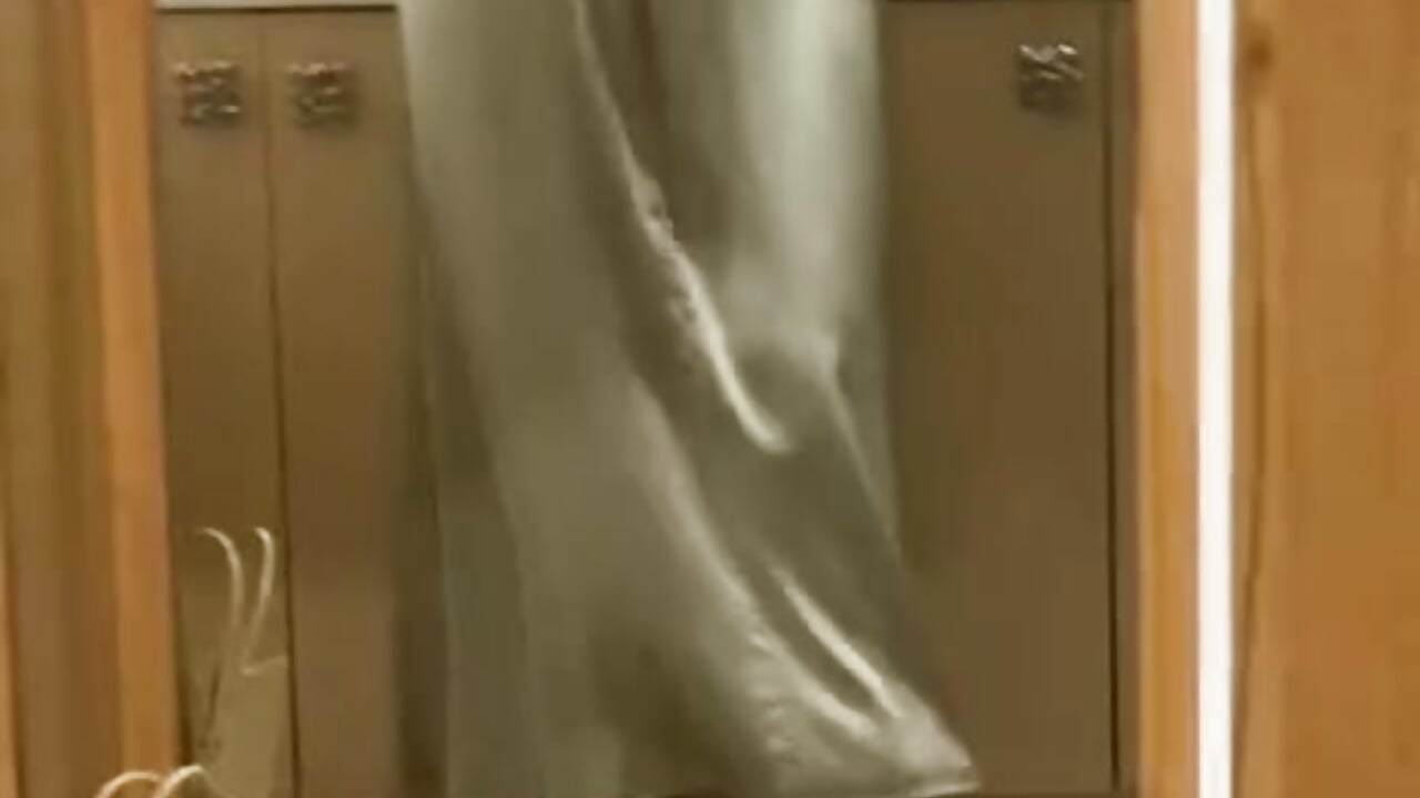 would you go on a date with me?) - video by SugarMuse cam model