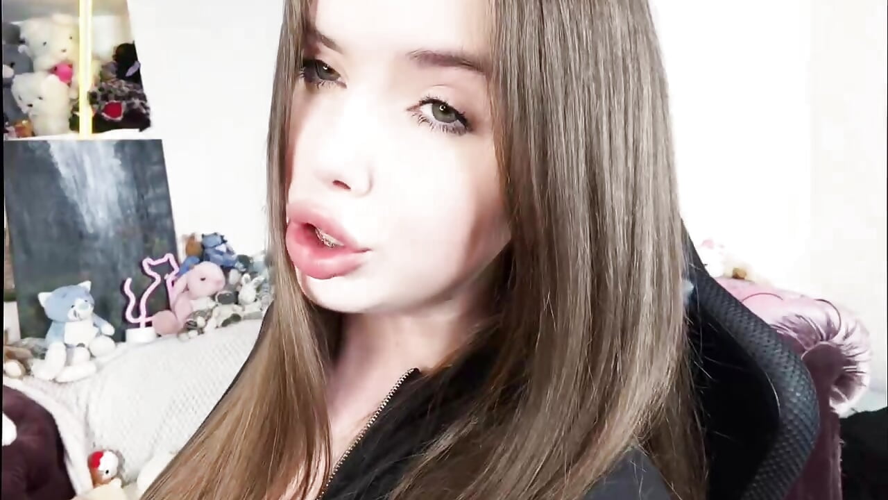 beautiful - video by SugarMuse cam model