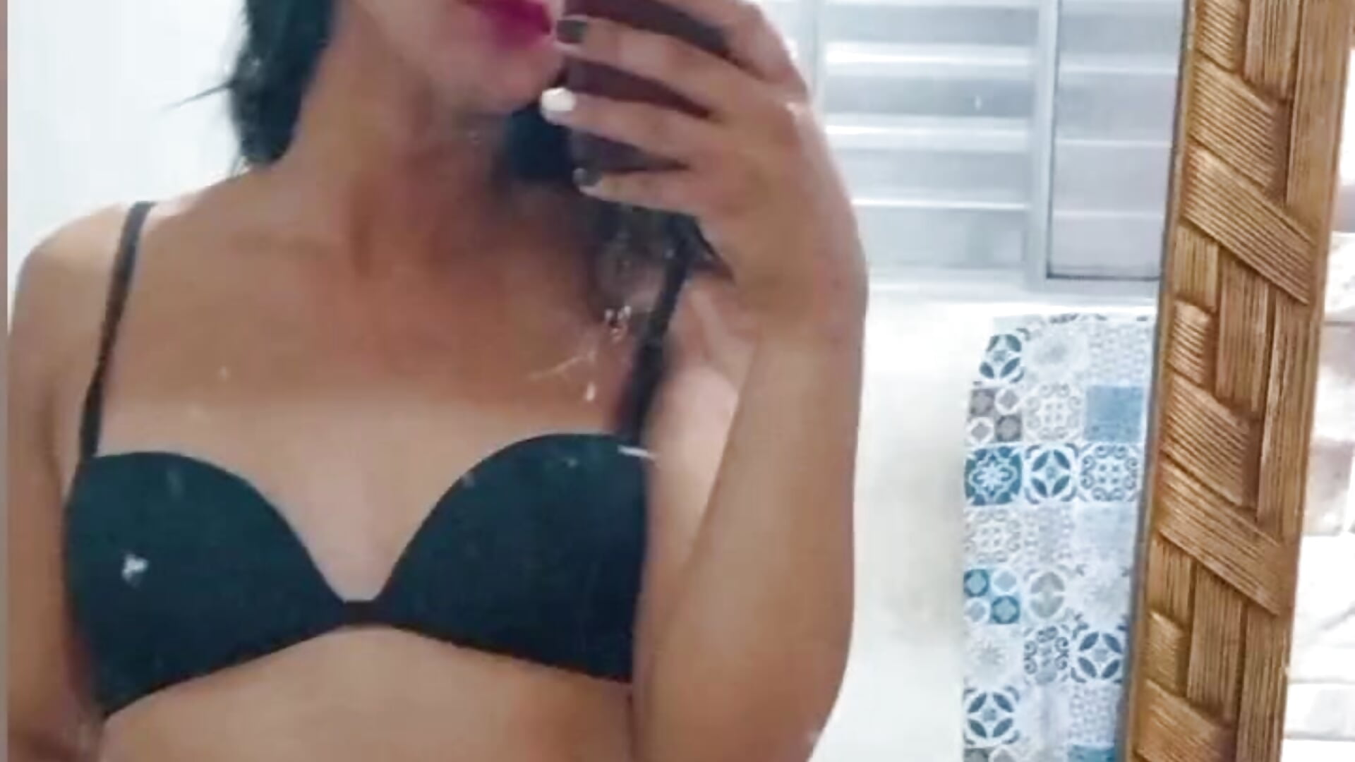 1000320491 - clip cu mariy_ model videochat