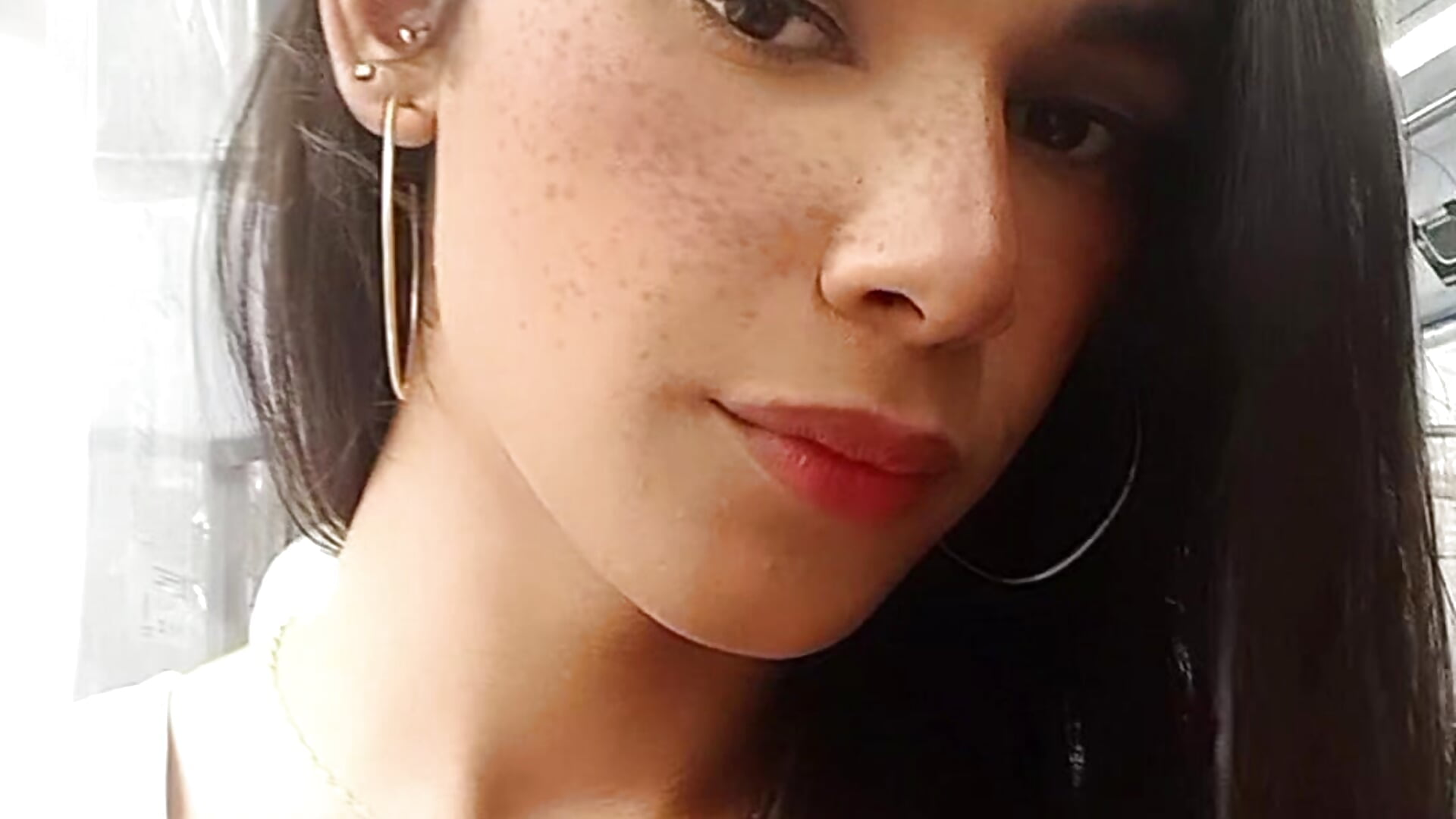 1000297218 - clip cu mariy_ model videochat