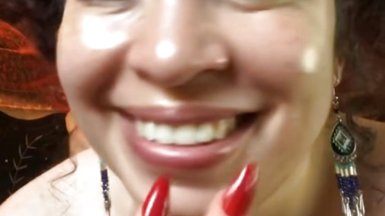 Red Nails - video by ShaeVictoria cam model