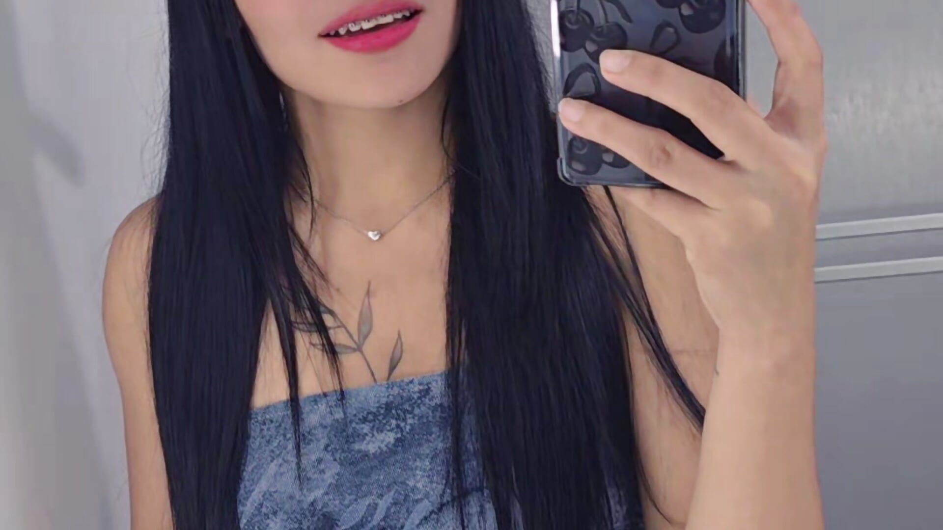 👸🤠 - فيديو من _shantal_smith موديل الكام